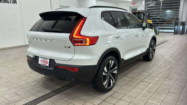 new 2025 Volvo XC40 car, priced at $49,790