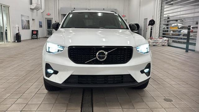 new 2025 Volvo XC40 car, priced at $49,790