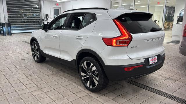 new 2025 Volvo XC40 car, priced at $49,790