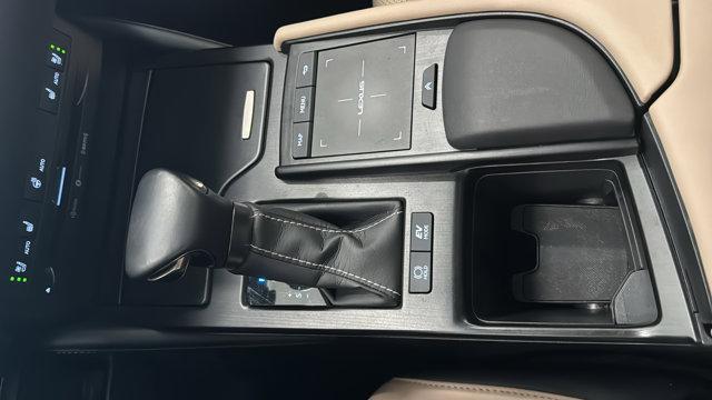 used 2019 Lexus ES 300h car, priced at $26,900