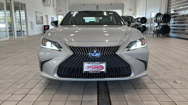 used 2019 Lexus ES 300h car, priced at $26,900
