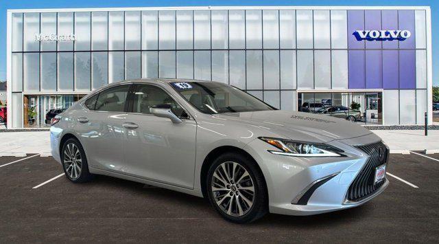used 2019 Lexus ES 300h car, priced at $26,900