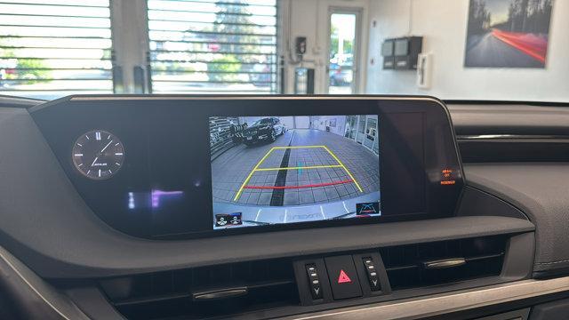 used 2019 Lexus ES 300h car, priced at $26,900