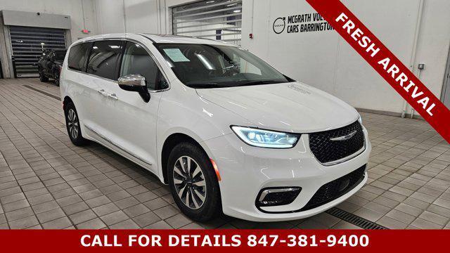 used 2023 Chrysler Pacifica Hybrid car, priced at $27,998