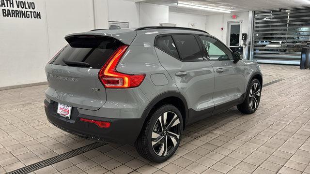 new 2025 Volvo XC40 car, priced at $49,790