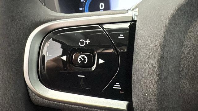 new 2025 Volvo XC60 car, priced at $55,360