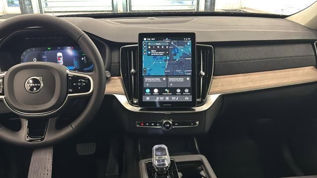 new 2025 Volvo XC90 Plug-In Hybrid car, priced at $78,805