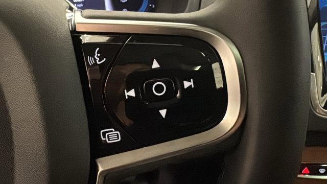 new 2025 Volvo XC90 car