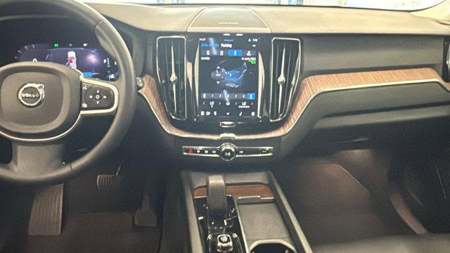 used 2022 Volvo XC60 car, priced at $36,998