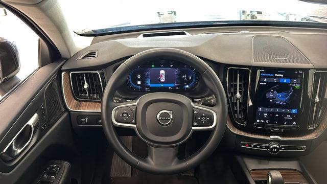 used 2022 Volvo XC60 car, priced at $36,998