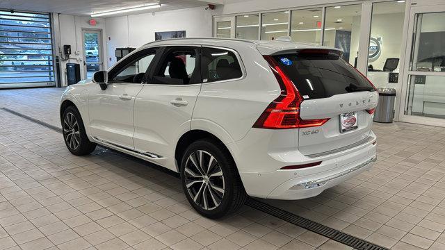 used 2022 Volvo XC60 Recharge Plug-In Hybrid car, priced at $36,000