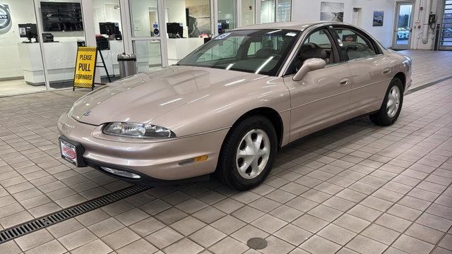 used 1995 Oldsmobile Aurora car, priced at $4,900