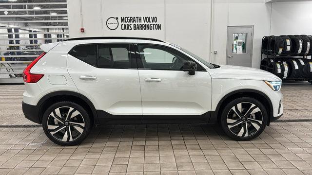 new 2025 Volvo XC40 car, priced at $46,225