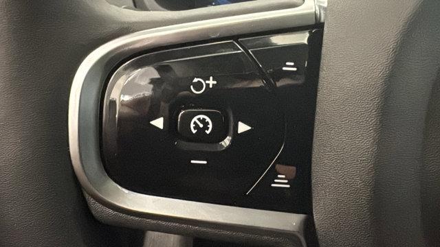 new 2025 Volvo XC90 car, priced at $61,055