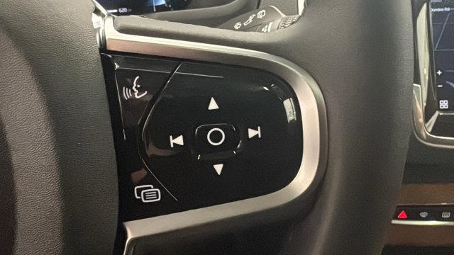 new 2025 Volvo XC90 car, priced at $61,055