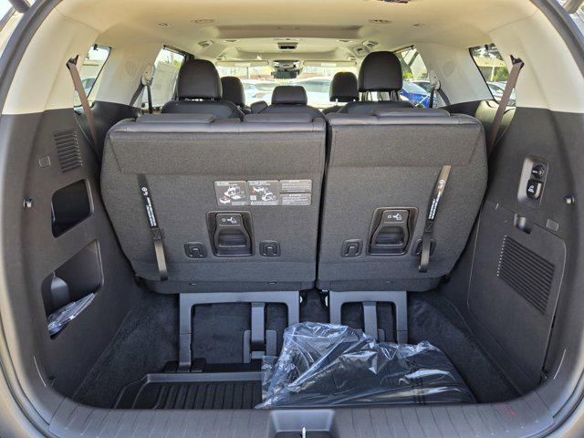 new 2026 Kia Carnival Hybrid car, priced at $55,285