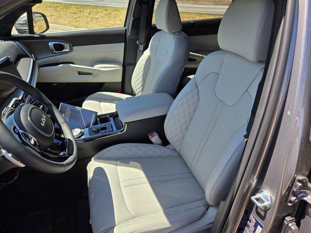 new 2025 Kia Sorento Hybrid car, priced at $48,720