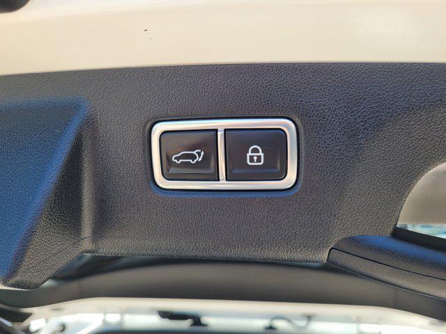 used 2022 Kia Sorento Hybrid car, priced at $27,788