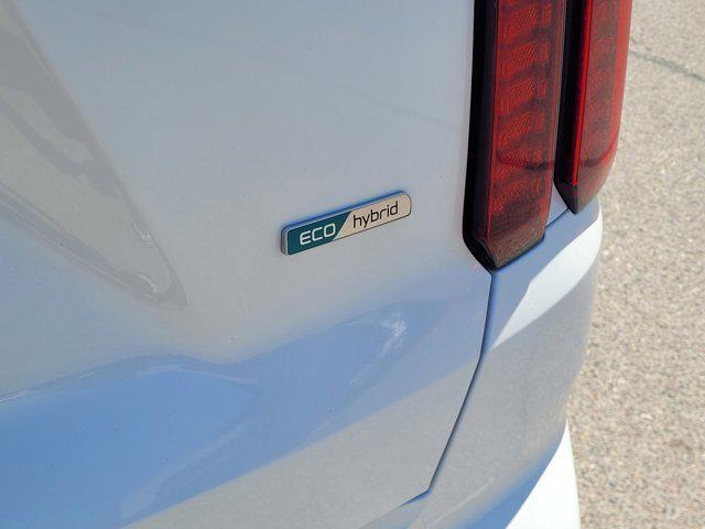 used 2022 Kia Sorento Hybrid car, priced at $27,788