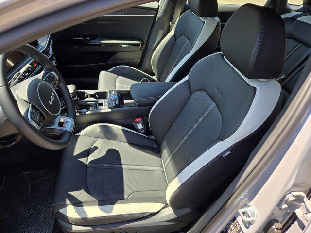 new 2025 Kia K5 car, priced at $32,100
