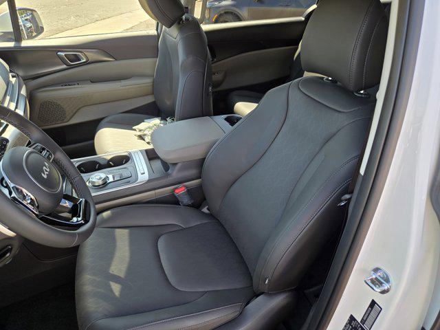 new 2026 Kia Carnival Hybrid car, priced at $43,320