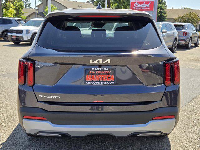 new 2025 Kia Sorento car, priced at $33,830