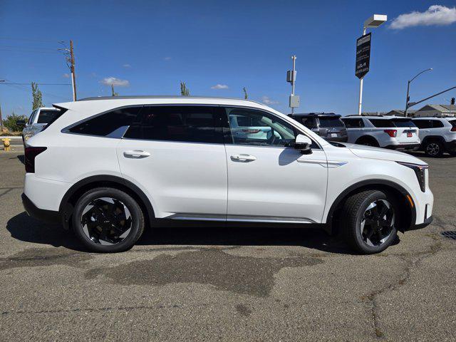 new 2025 Kia Sorento Hybrid car, priced at $44,115