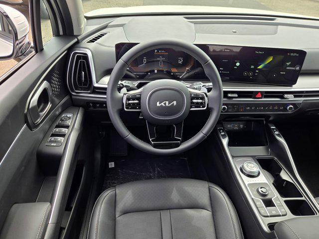 new 2025 Kia Sorento Hybrid car, priced at $44,165