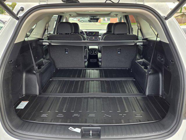 new 2025 Kia Sorento Hybrid car, priced at $44,165