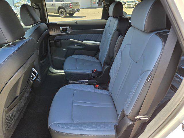 new 2025 Kia Sorento Hybrid car, priced at $49,510