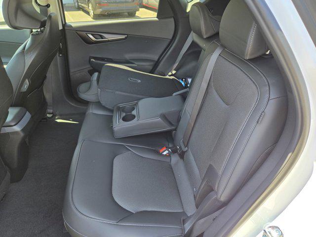 new 2025 Kia EV6 car, priced at $50,450