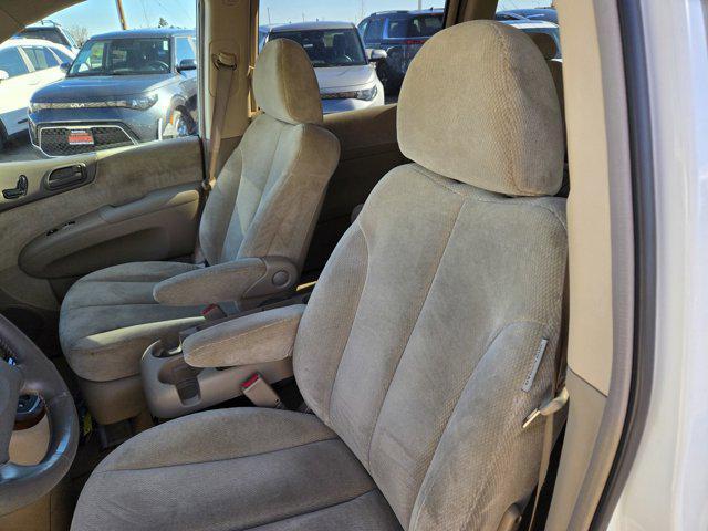 used 2006 Kia Sedona car, priced at $6,788