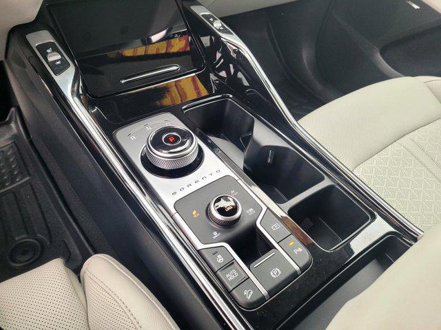 used 2023 Kia Sorento Hybrid car, priced at $33,996