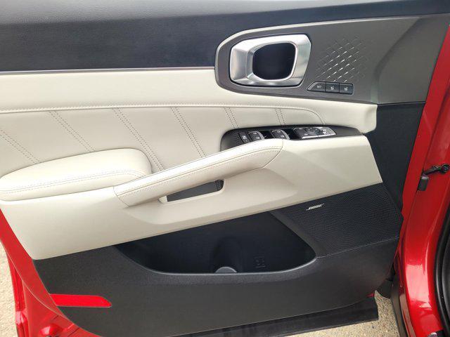 used 2023 Kia Sorento Hybrid car, priced at $33,996