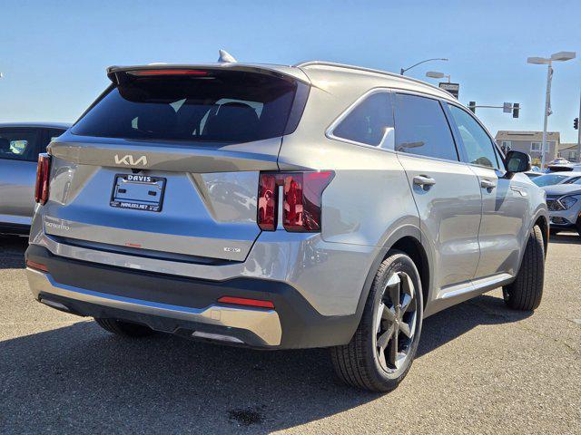 new 2025 Kia Sorento Hybrid car, priced at $43,165