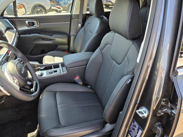 new 2025 Kia Sorento Hybrid car, priced at $41,820