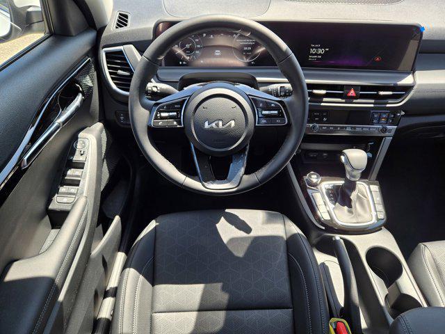 new 2025 Kia Seltos car, priced at $31,230