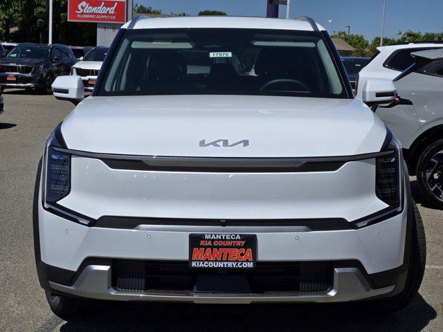 new 2026 Kia EV9 car, priced at $66,470