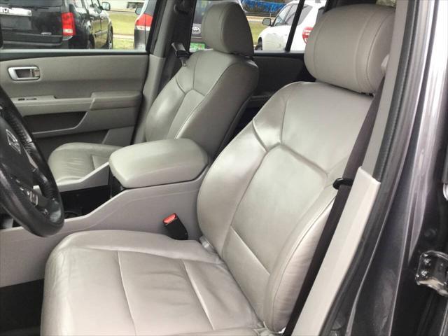 used 2015 Honda Pilot car, priced at $15,999