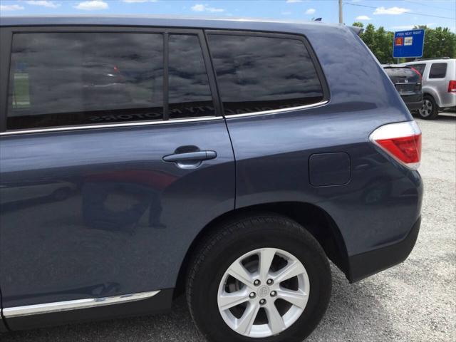 used 2012 Toyota Highlander car, priced at $14,999