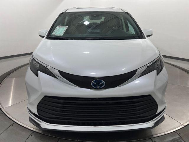 used 2024 Toyota Sienna car, priced at $43,846