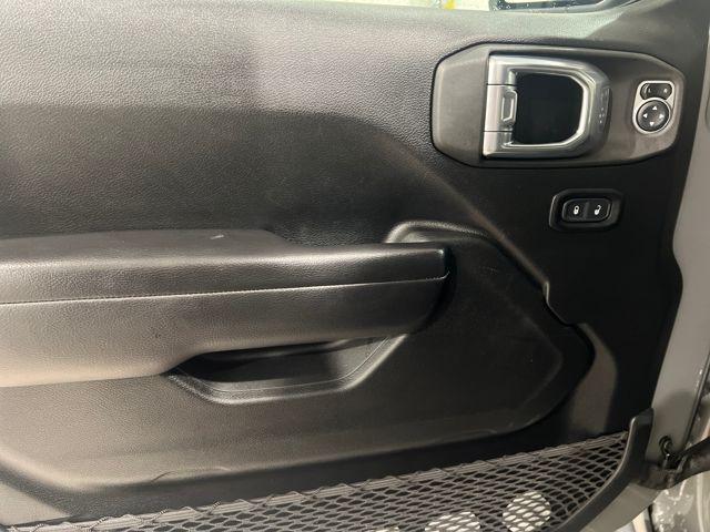 used 2021 Jeep Gladiator car, priced at $28,813