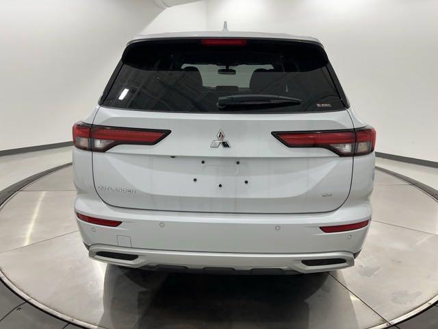 new 2024 Mitsubishi Outlander car, priced at $30,190