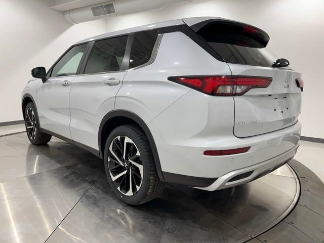 new 2024 Mitsubishi Outlander car, priced at $36,190