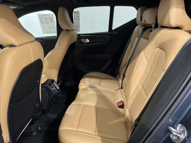 used 2022 Volvo XC40 car, priced at $35,277