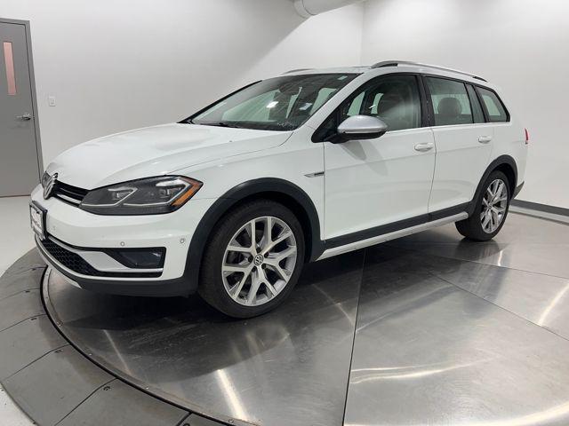 used 2019 Volkswagen Golf Alltrack car, priced at $15,346