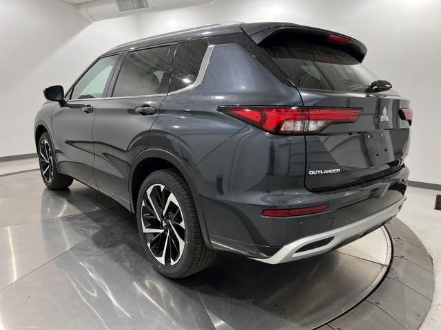 new 2024 Mitsubishi Outlander car, priced at $39,380