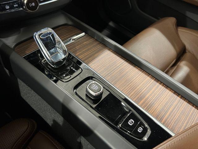 used 2022 Volvo XC60 car, priced at $31,991