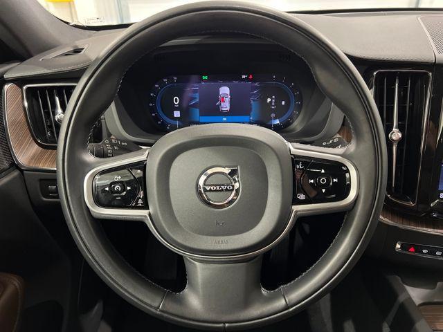 used 2022 Volvo XC60 car, priced at $31,991