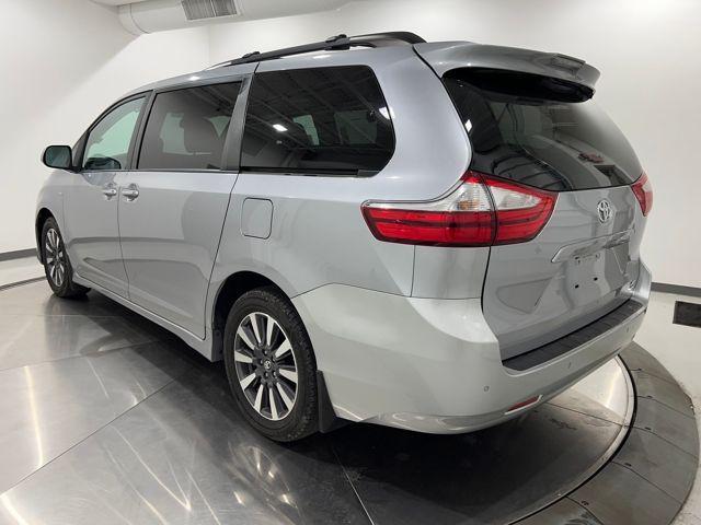 used 2018 Toyota Sienna car, priced at $25,128